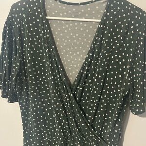 Hawthorn green Polka Dot Top size Large